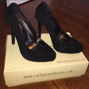 Cathy Jean black pump